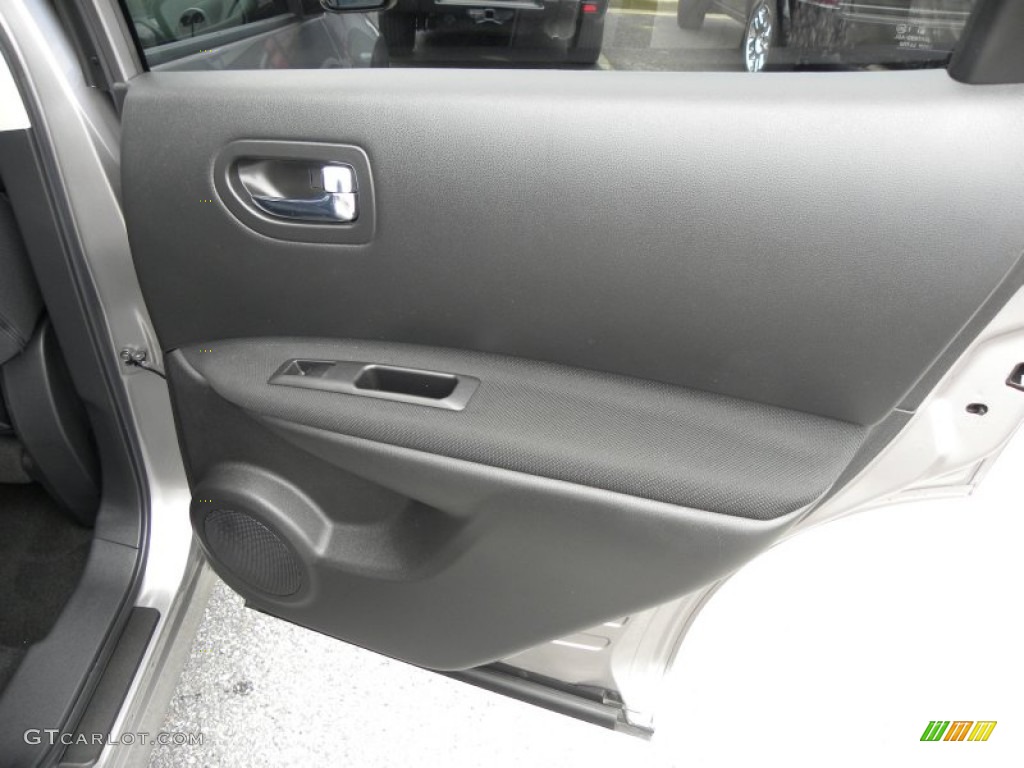 2011 Rogue SV - Platinum Graphite / Black photo #11