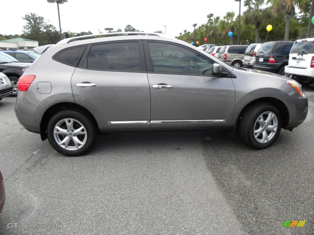 2011 Rogue SV - Platinum Graphite / Black photo #12