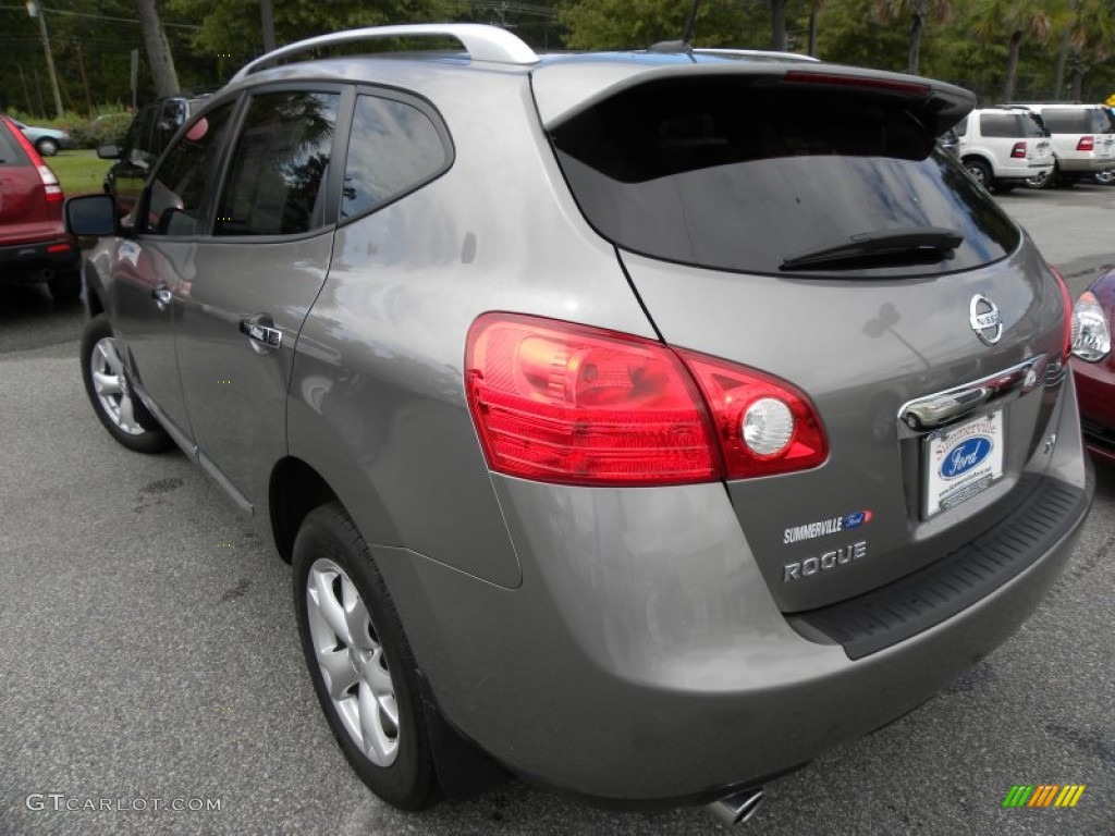 2011 Rogue SV - Platinum Graphite / Black photo #15