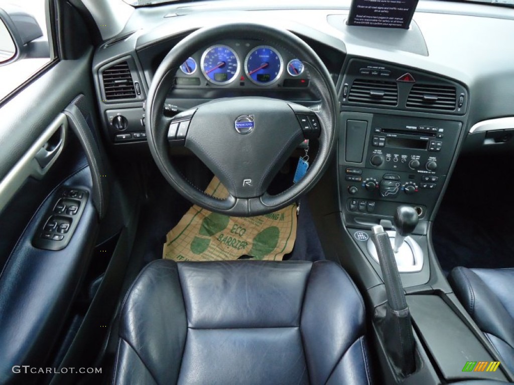 2004 Volvo S60 R AWD interior Photo #54565152