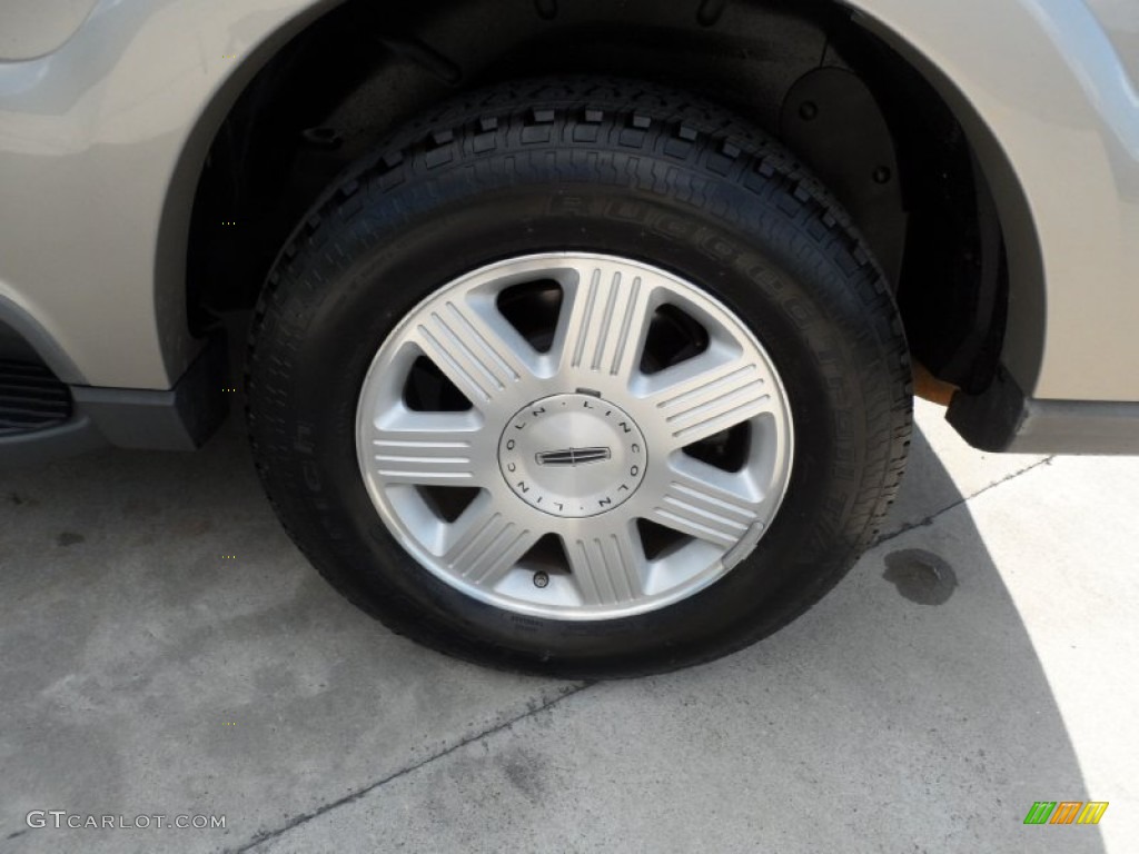 2004 Lincoln Aviator Luxury Wheel Photo #54566163