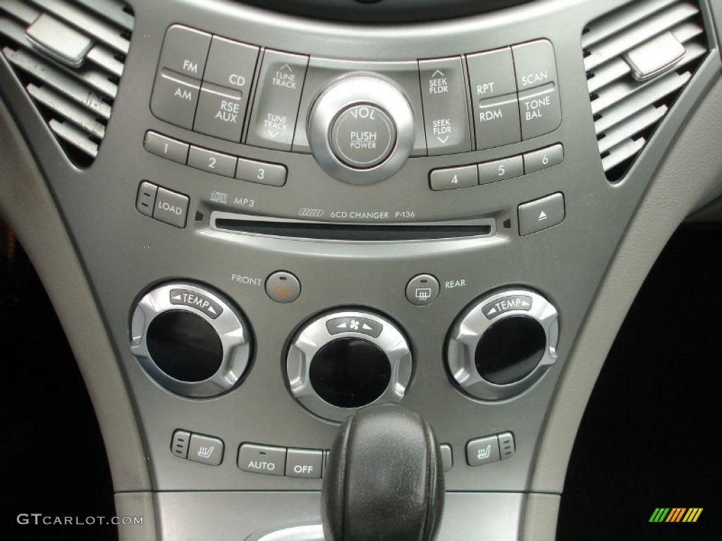 2006 Subaru B9 Tribeca Limited 7 Passenger Controls Photo #54566352
