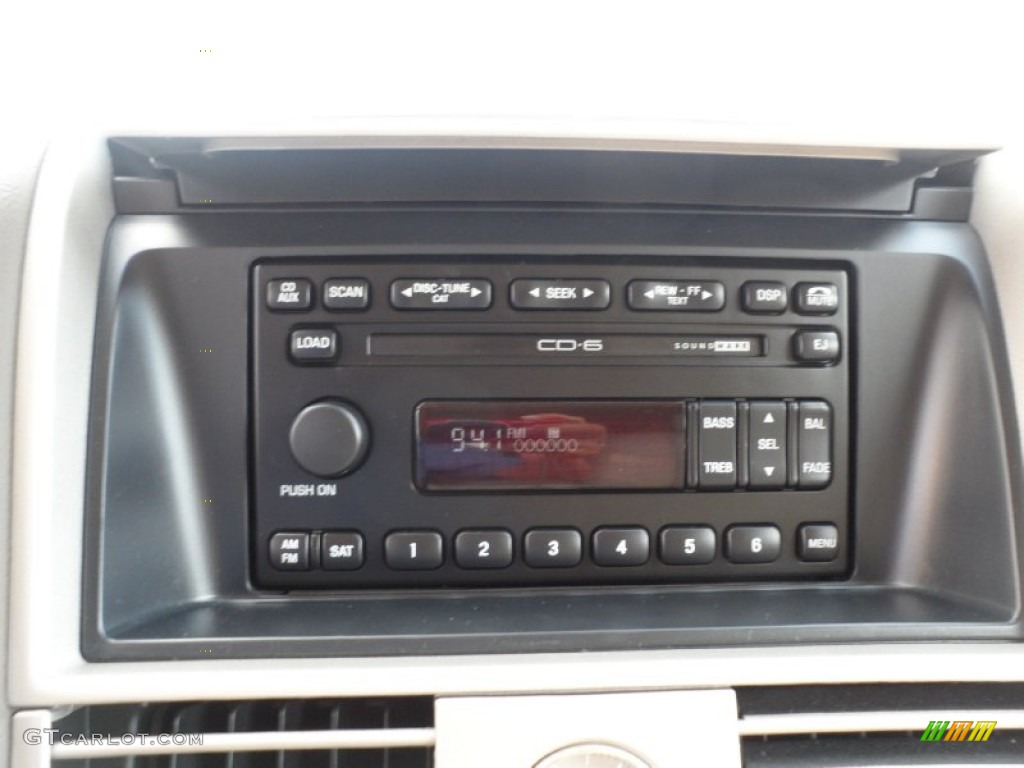 2004 Lincoln Aviator Luxury Audio System Photo #54566389