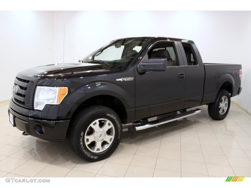 2010 F150 STX SuperCab 4x4 - Tuxedo Black / Medium Stone photo #3