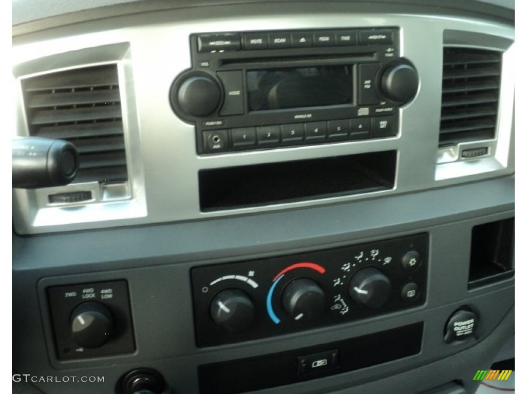 2008 Ram 1500 SLT Quad Cab 4x4 - Bright Silver Metallic / Medium Slate Gray photo #8