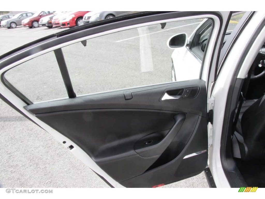 2008 Volkswagen Passat VR6 4Motion Sedan Black Door Panel Photo #54569031