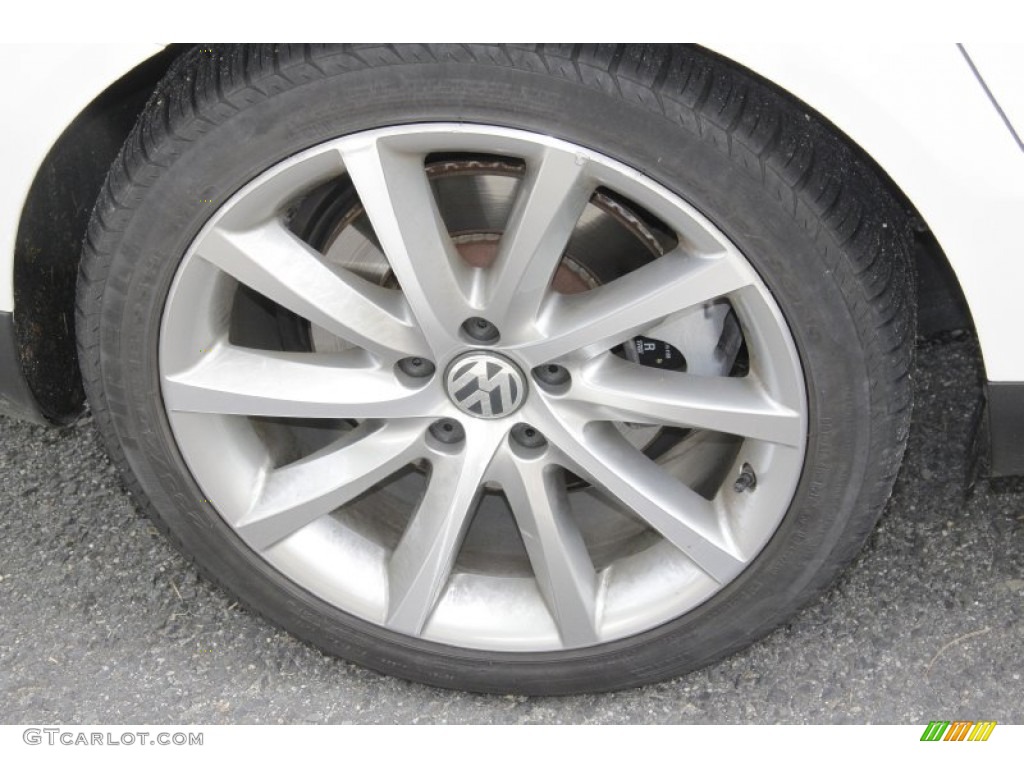 2008 Volkswagen Passat VR6 4Motion Sedan Wheel Photos