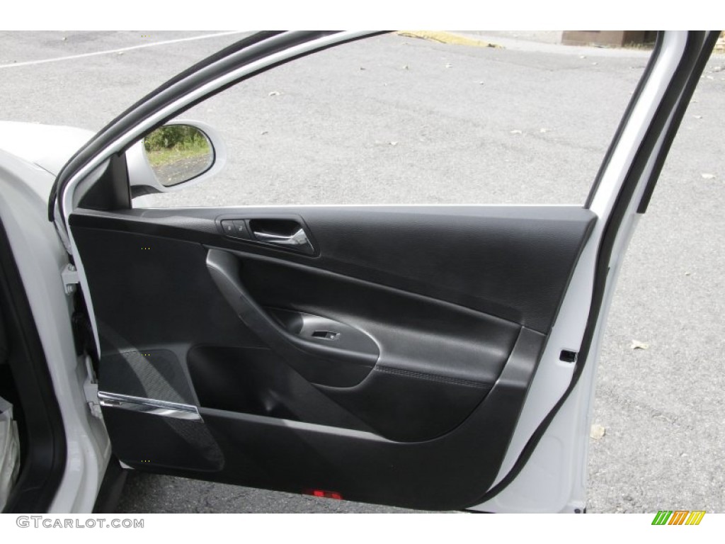 2008 Volkswagen Passat VR6 4Motion Sedan Black Door Panel Photo #54569070