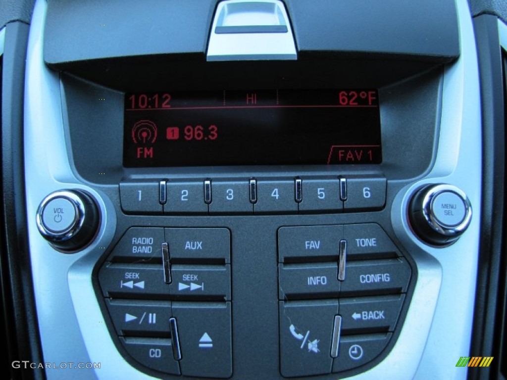 2010 GMC Terrain SLT AWD Controls Photo #54572463