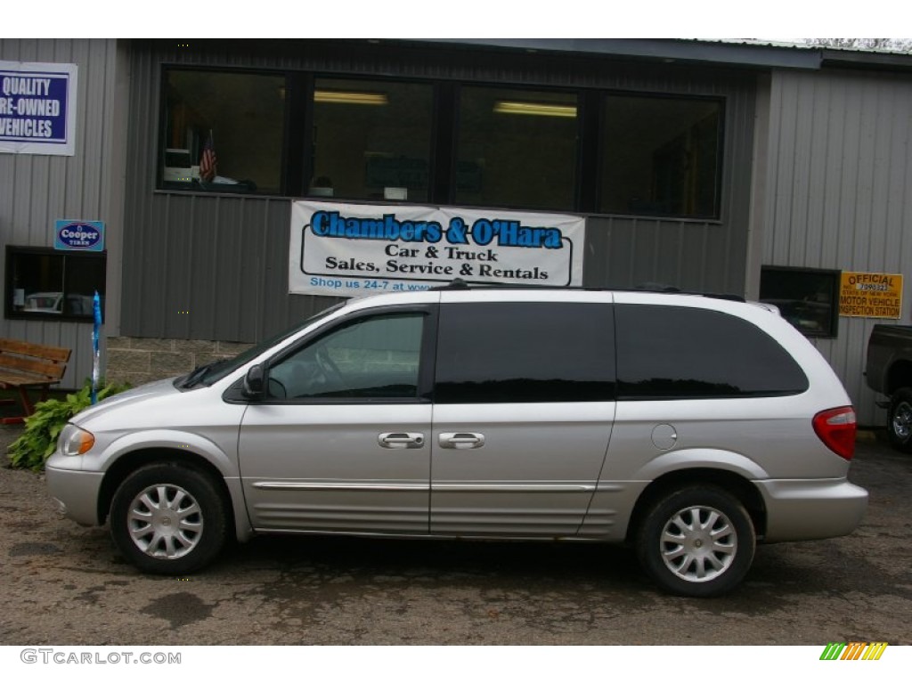 2003 Town & Country LXi AWD - Bright Silver Metallic / Navy Blue photo #2