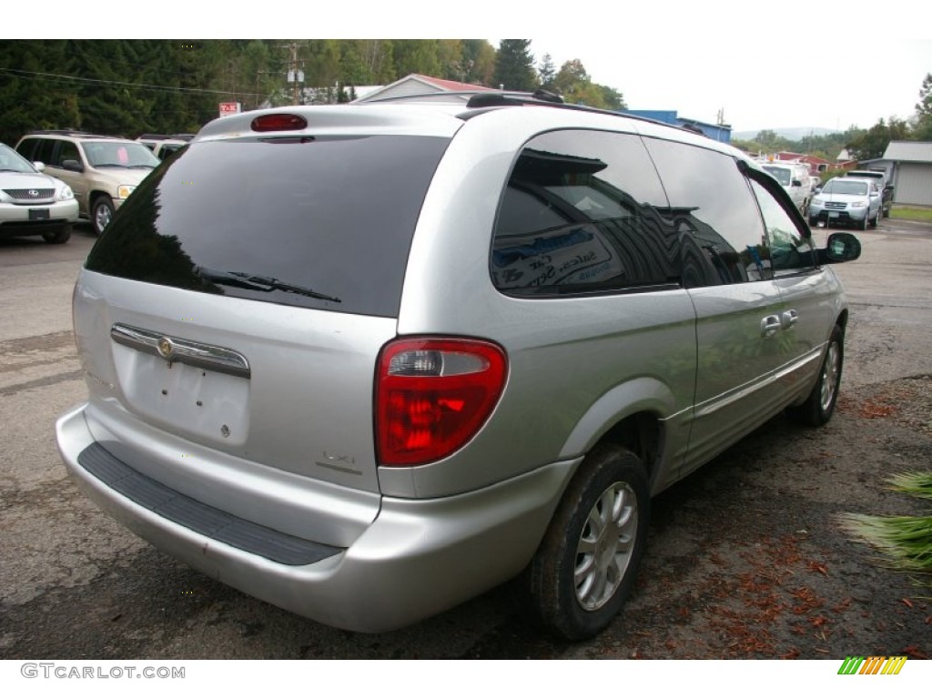 2003 Chrysler Town & Country LXi AWD Exterior Photos