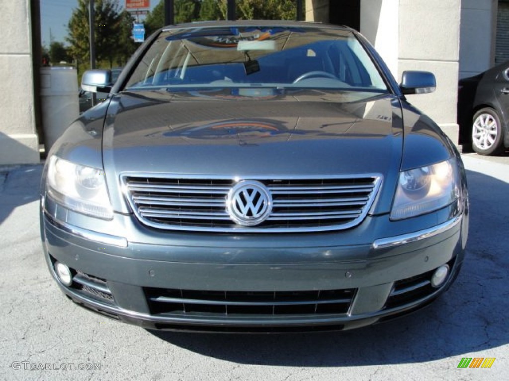 2004 Phaeton V8 4Motion Sedan - Coucou Grey / Anthracite photo #2