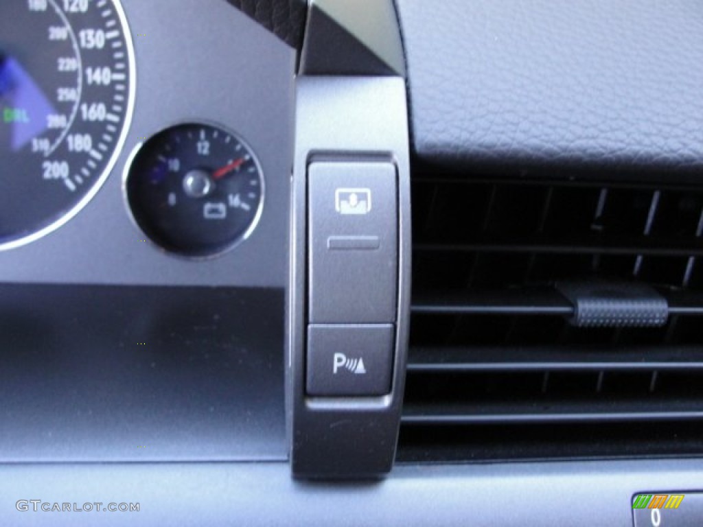 2004 Phaeton V8 4Motion Sedan - Coucou Grey / Anthracite photo #17