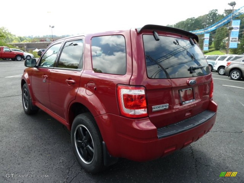 2010 Escape XLT Sport Package 4WD - Sangria Red Metallic / Charcoal Black photo #4