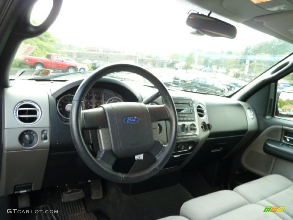 2005 Ford F150 FX4 SuperCab 4x4 Medium Flint Grey Dashboard Photo #54578984