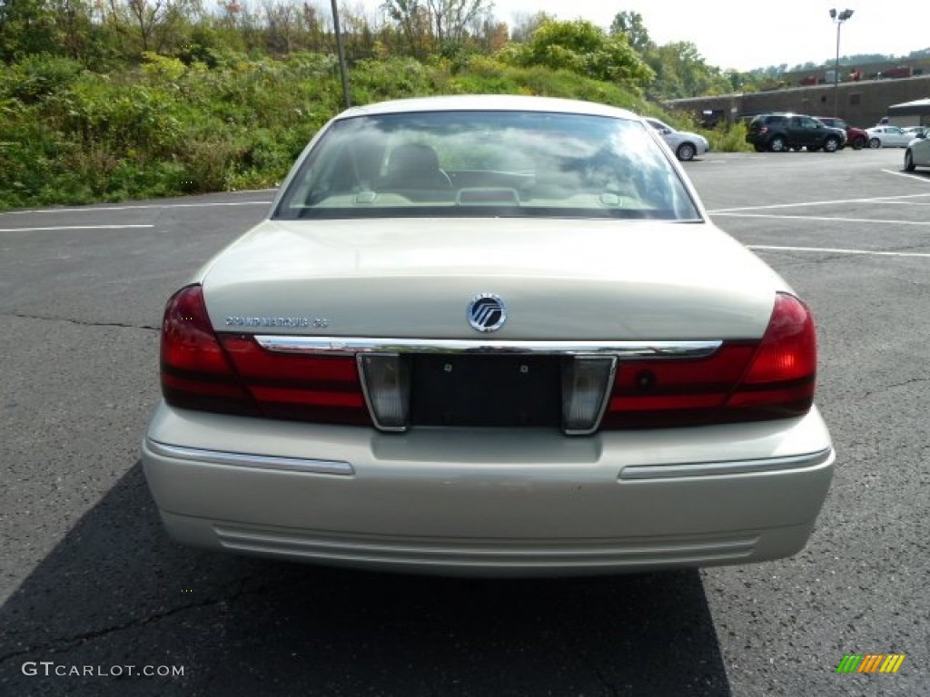 2004 Grand Marquis GS - Silver Birch Metallic / Medium Parchment photo #3