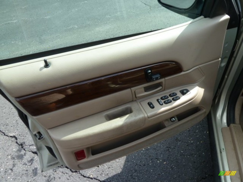 2004 Grand Marquis GS - Silver Birch Metallic / Medium Parchment photo #11