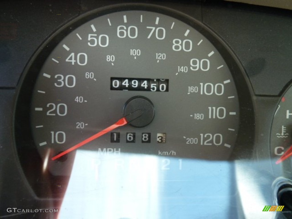 2004 Grand Marquis GS - Silver Birch Metallic / Medium Parchment photo #14