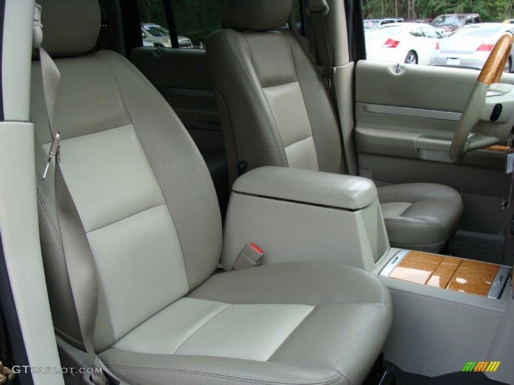 Dark Khaki/Light Graystone Interior 2007 Chrysler Aspen Limited 4WD Photo #54582713