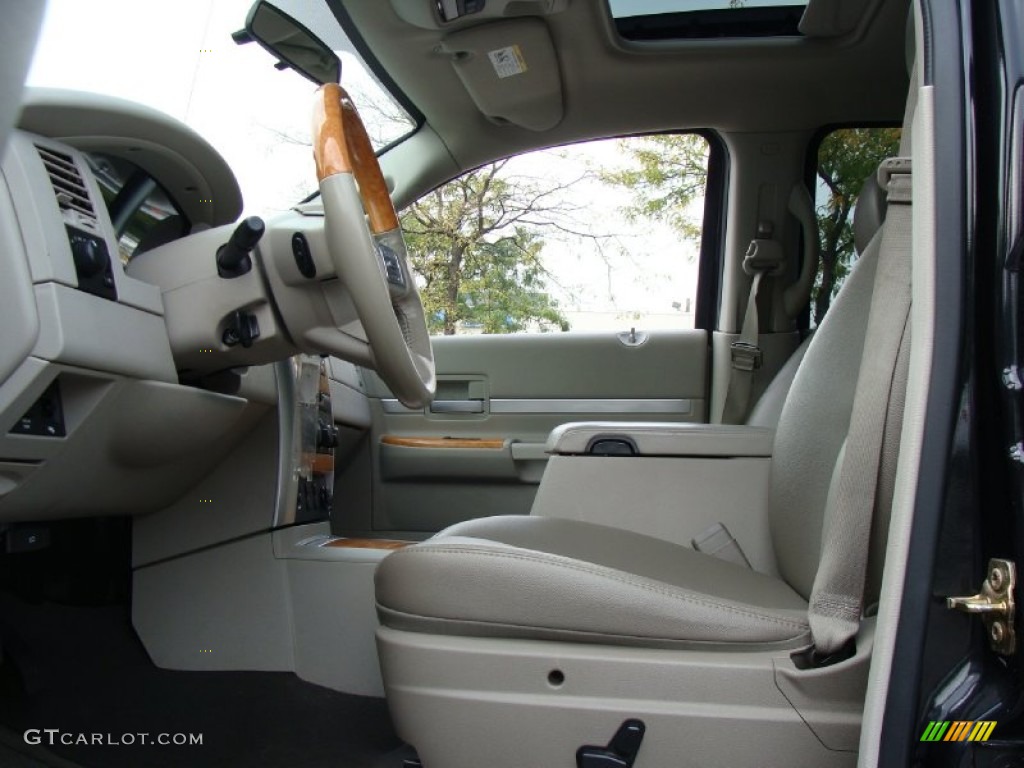 Dark Khaki/Light Graystone Interior 2007 Chrysler Aspen Limited 4WD Photo #54582740