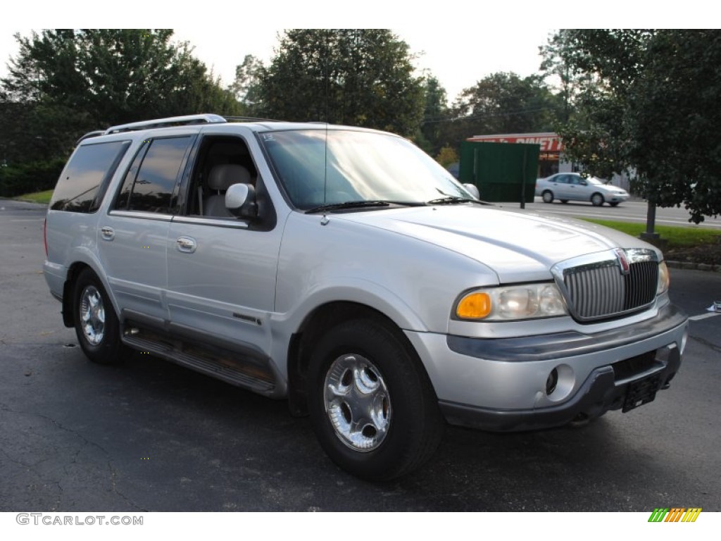 1999 Navigator 4x4 - Silver Metallic / Medium Graphite photo #7