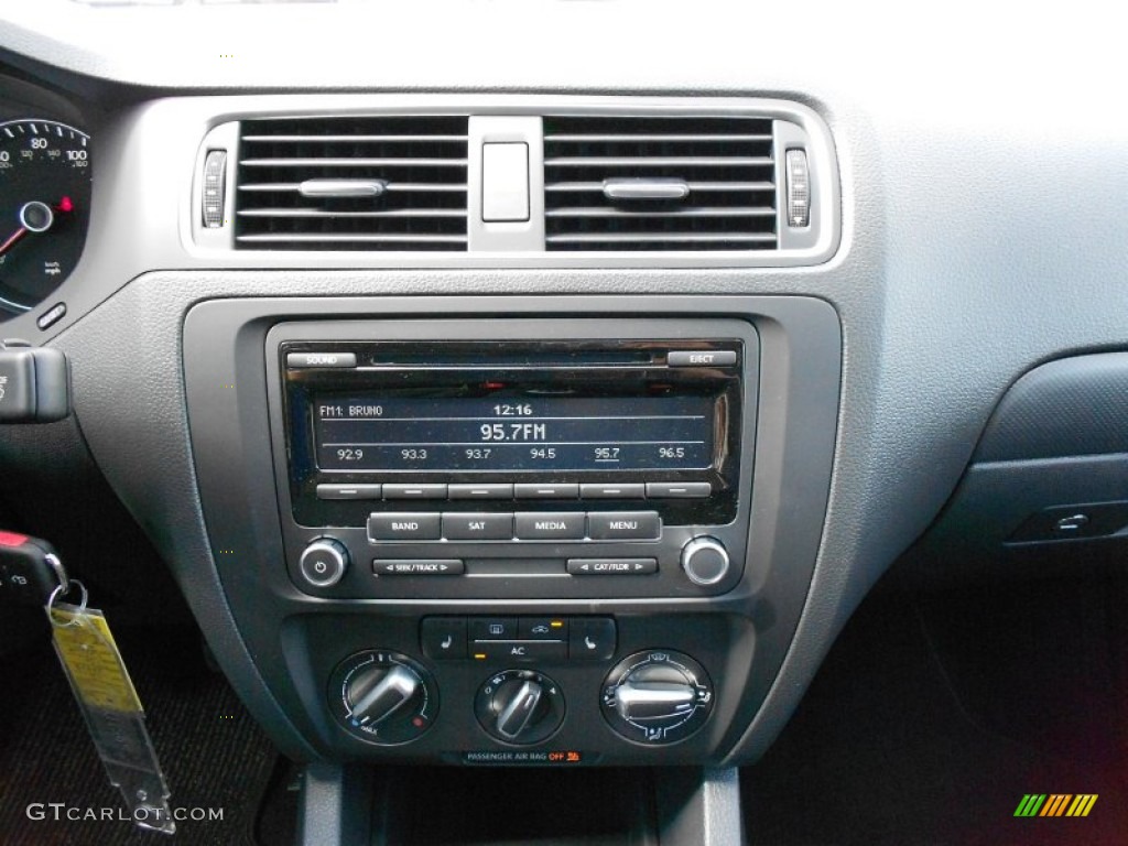 2012 Volkswagen Jetta SE Sedan Controls Photo #54585596