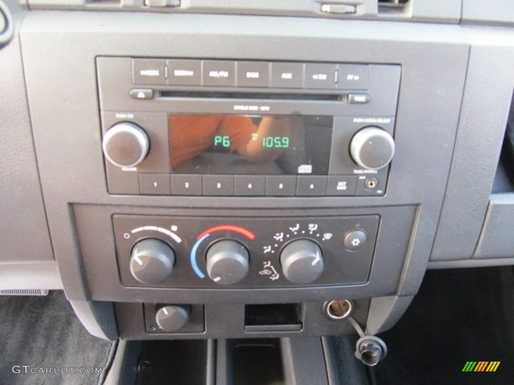 2010 Dodge Dakota Big Horn Extended Cab 4x4 Audio System Photos