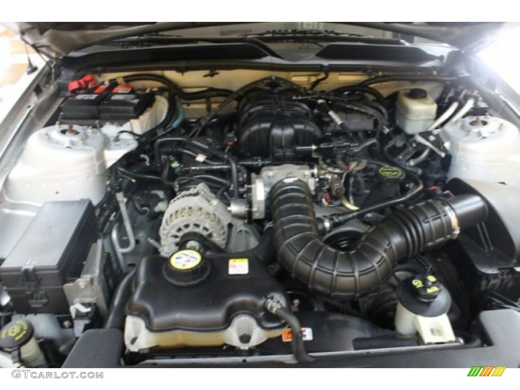 2005 Mustang V6 Premium Convertible - Satin Silver Metallic / Dark Charcoal photo #15