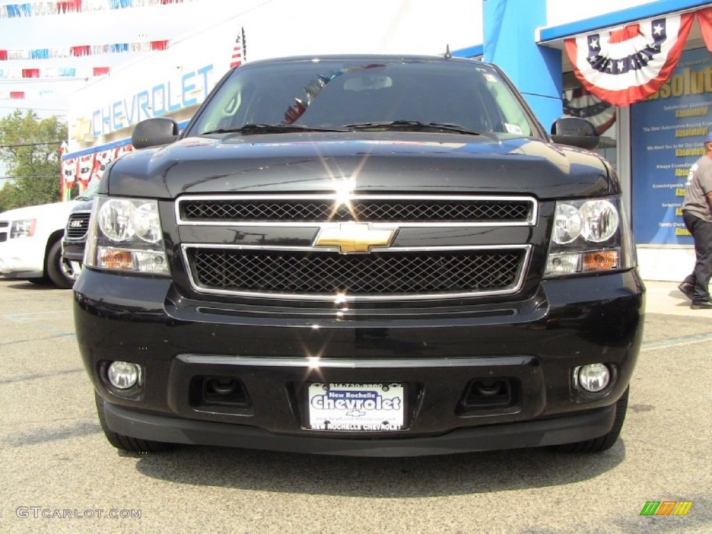 2011 Tahoe LT 4x4 - Black / Ebony photo #2