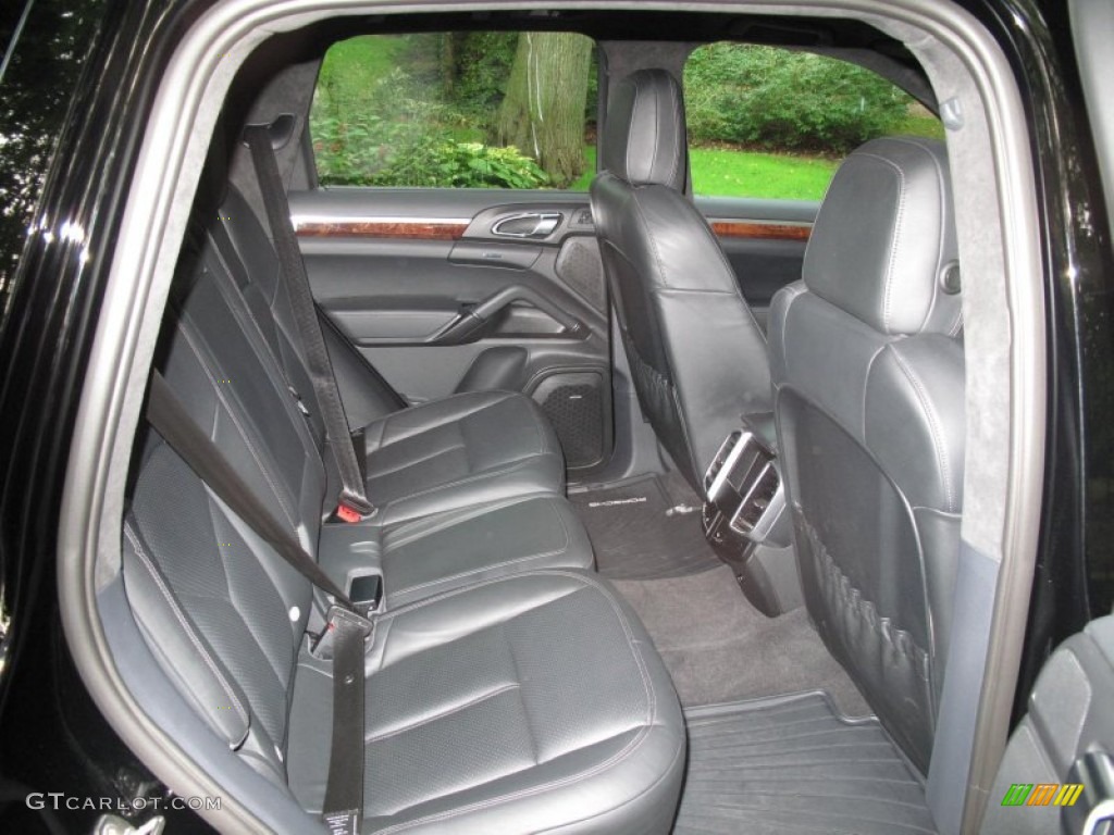 Black Interior 2011 Porsche Cayenne Turbo Photo #54590345