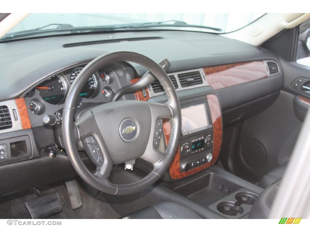 2008 Chevrolet Avalanche LTZ Ebony Dashboard Photo #54593747
