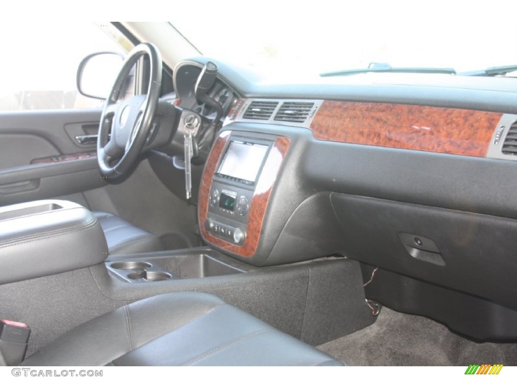 2008 Chevrolet Avalanche LTZ Ebony Dashboard Photo #54593888