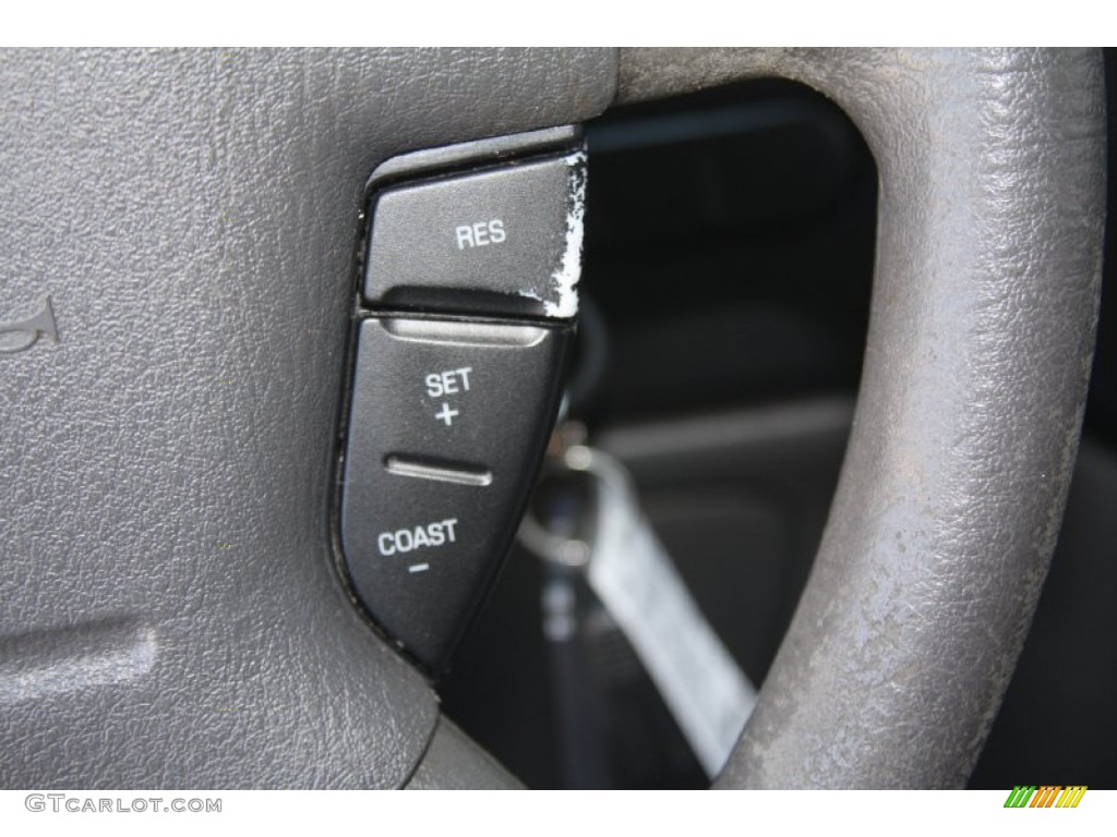 2003 Expedition XLT - Silver Birch Metallic / Flint Grey photo #47