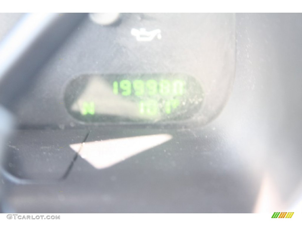 2003 Expedition XLT - Silver Birch Metallic / Flint Grey photo #51