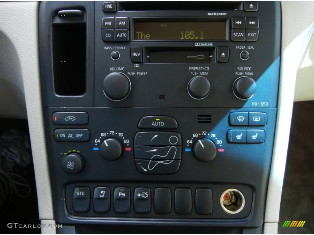 2006 Volvo S80 2.5T Controls Photo #54596117