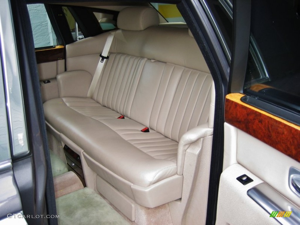 Oatmeal Interior 2004 Rolls-Royce Phantom Standard Phantom Model Photo #54597197