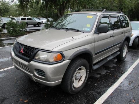 2000 Mitsubishi Montero Sport LS 4x4 Data, Info and Specs