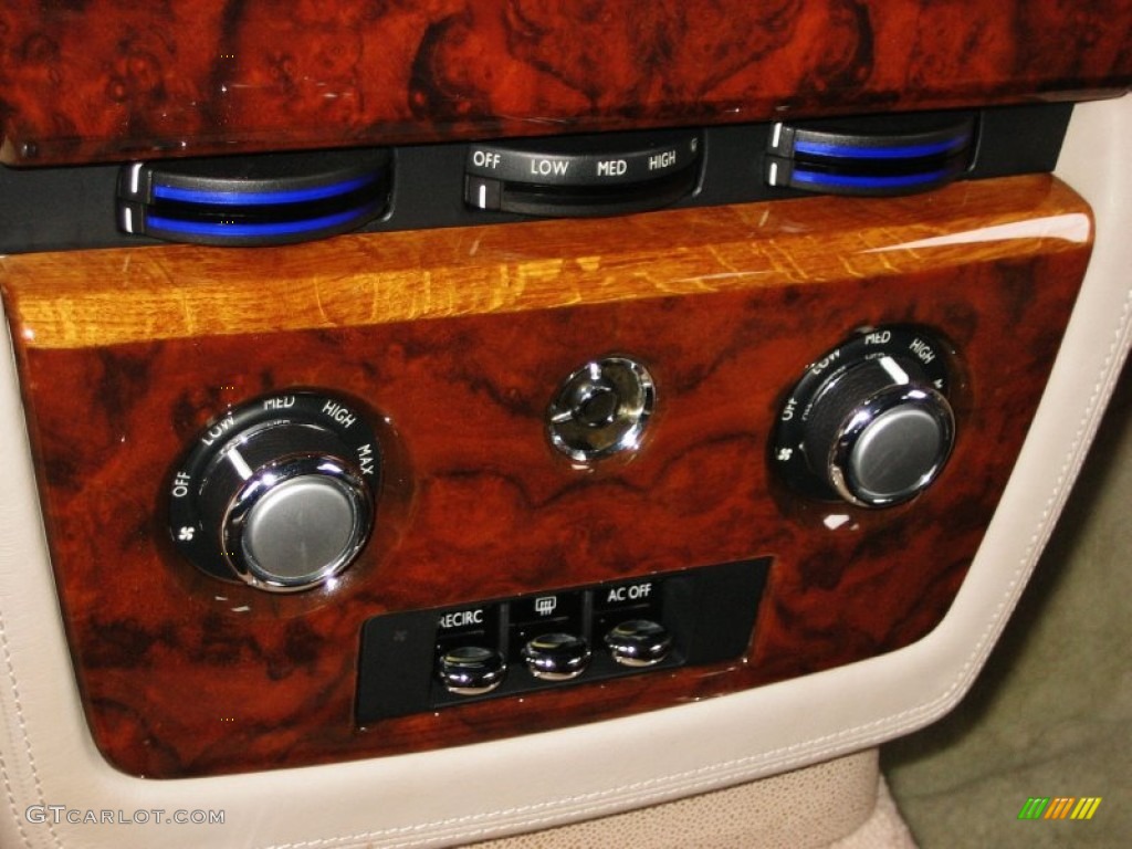 2004 Rolls-Royce Phantom Standard Phantom Model Controls Photo #54597374