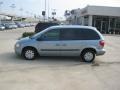 Butane Blue Pearl - Town & Country  Photo No. 2