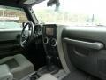 Black - Wrangler Unlimited Sahara 4x4 Photo No. 14