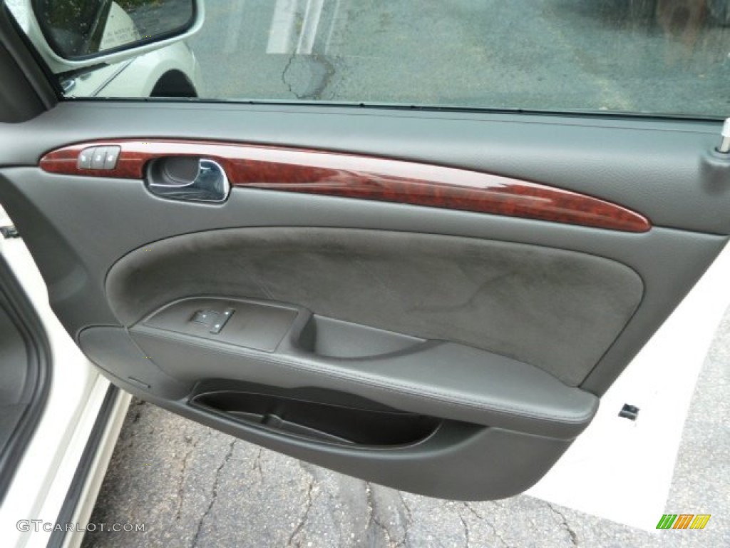 2008 Buick Lucerne Super Ebony Door Panel Photo #54600221