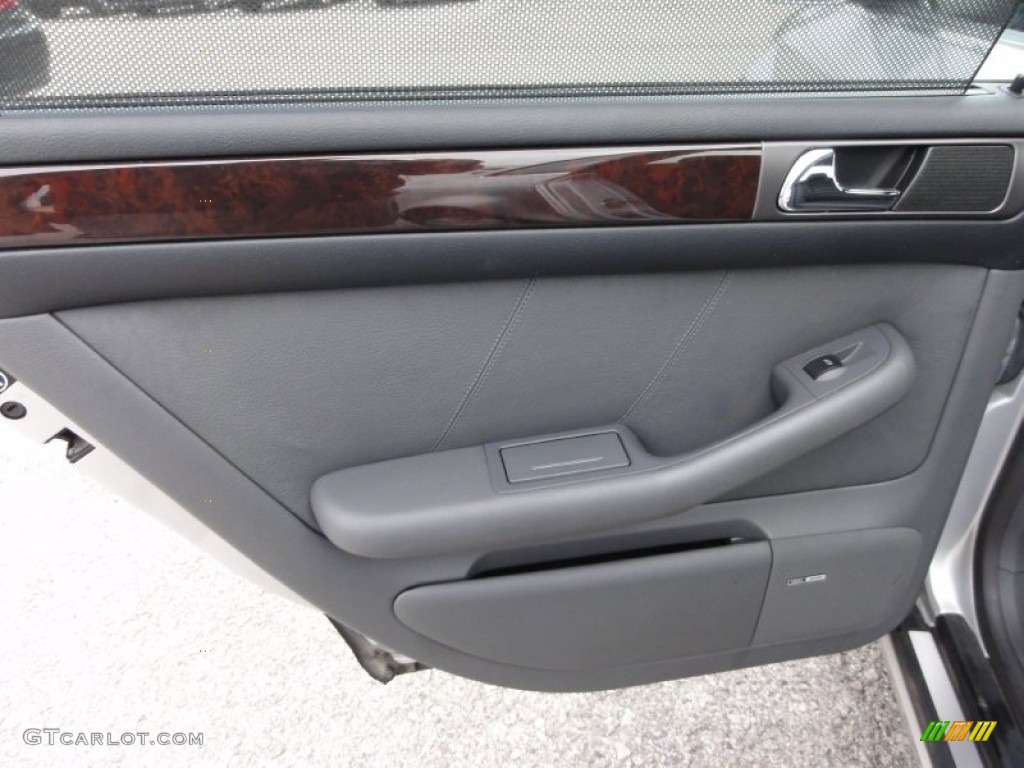 2001 Audi A6 4.2 quattro Sedan Door Panel Photos