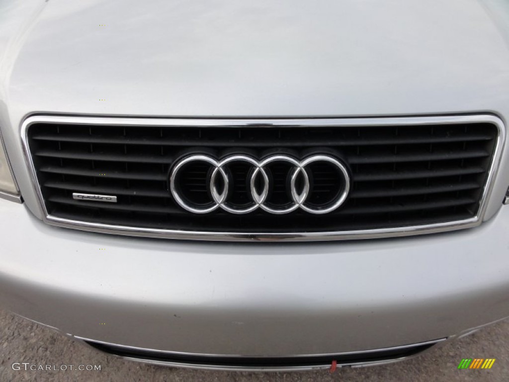 2001 Audi A6 4.2 quattro Sedan Marks and Logos Photos