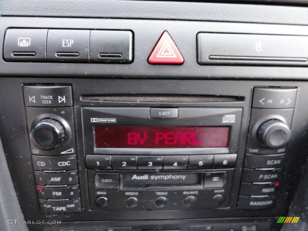 2001 Audi A6 4.2 quattro Sedan Audio System Photo #54602944