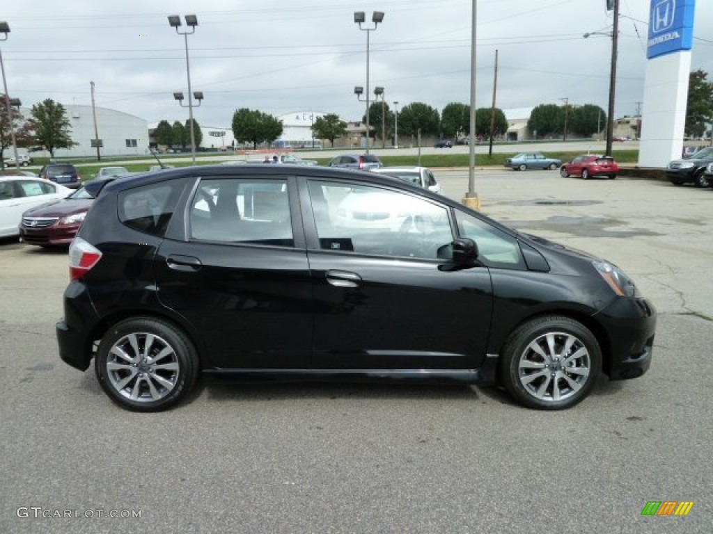 Black honda fit sport #4