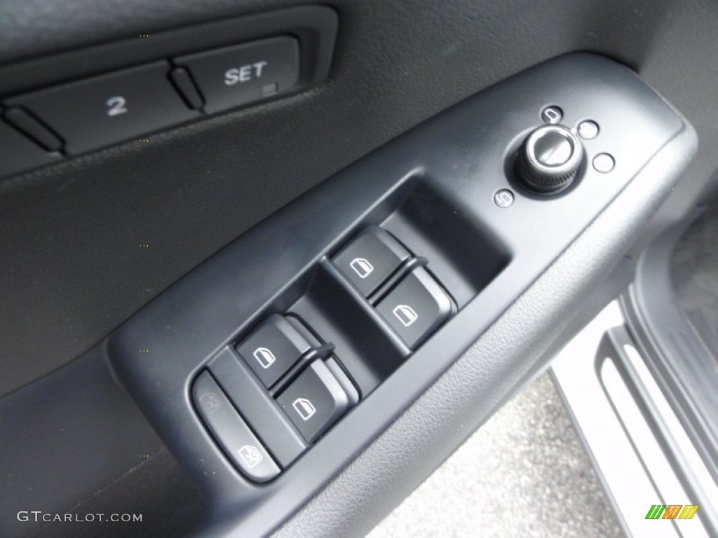 2009 Audi Q5 3.2 Premium quattro Controls Photo #54604877