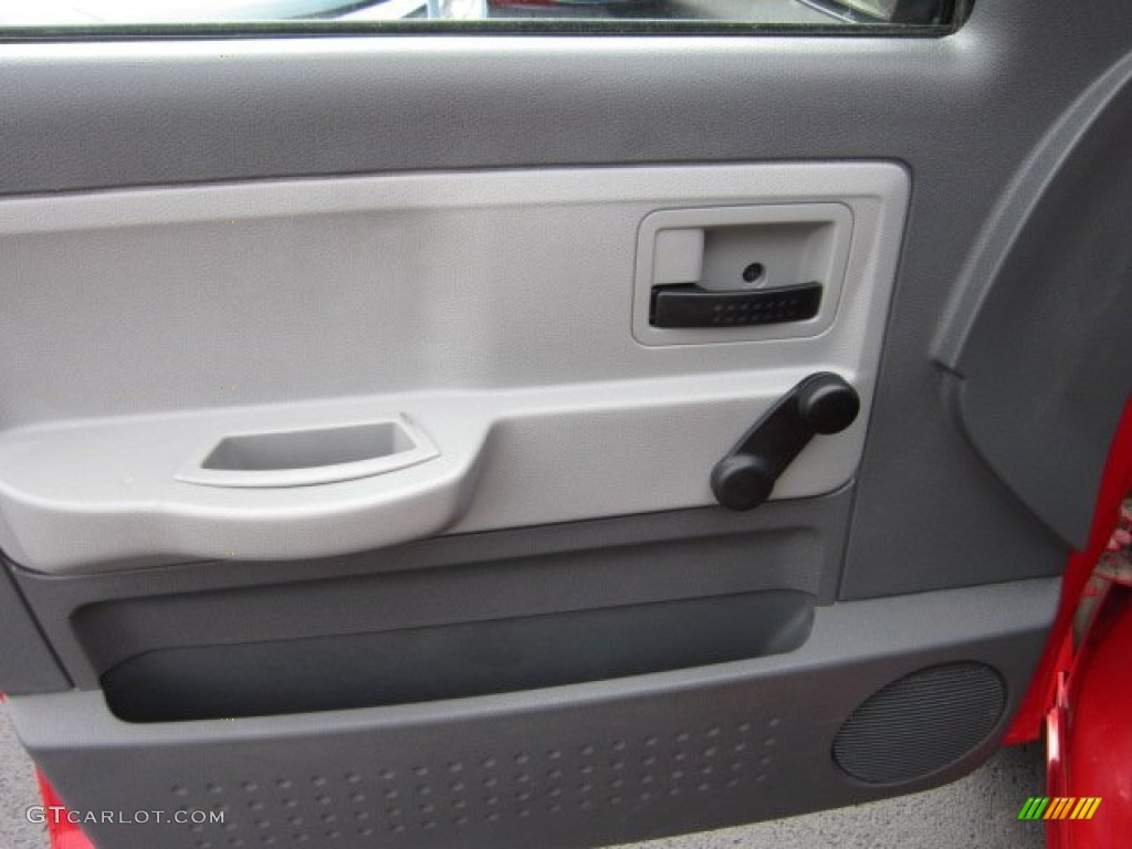 2005 Dodge Dakota ST Club Cab 4x4 Medium Slate Gray Door Panel Photo #54604898