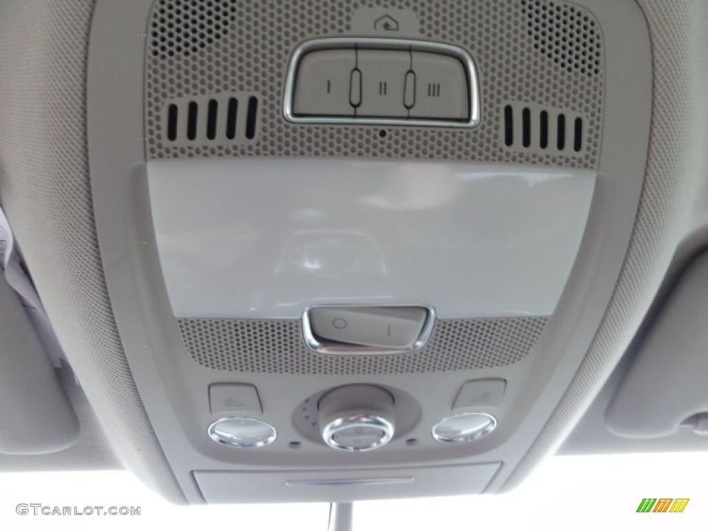 2009 Q5 3.2 Premium quattro - Ibis White / Black photo #40
