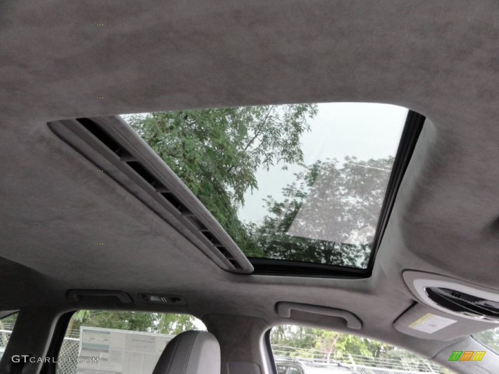 2011 Porsche Cayenne Turbo Sunroof Photo #54605341