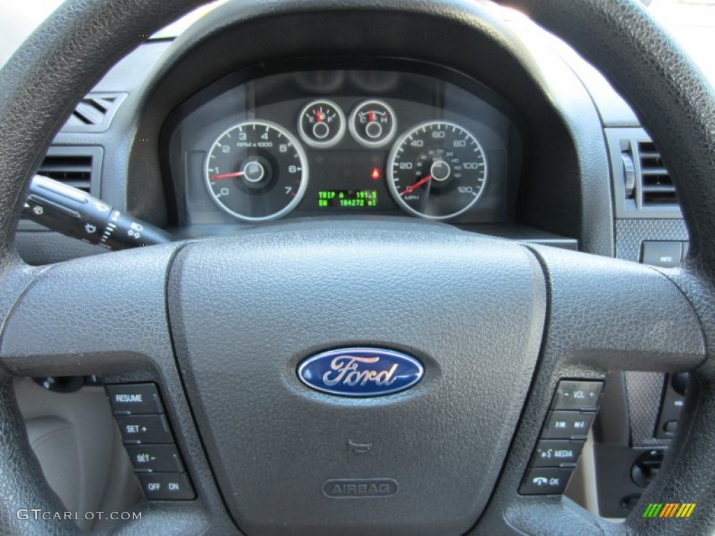 2009 Fusion SE - Moss Green Metallic / Medium Light Stone photo #28